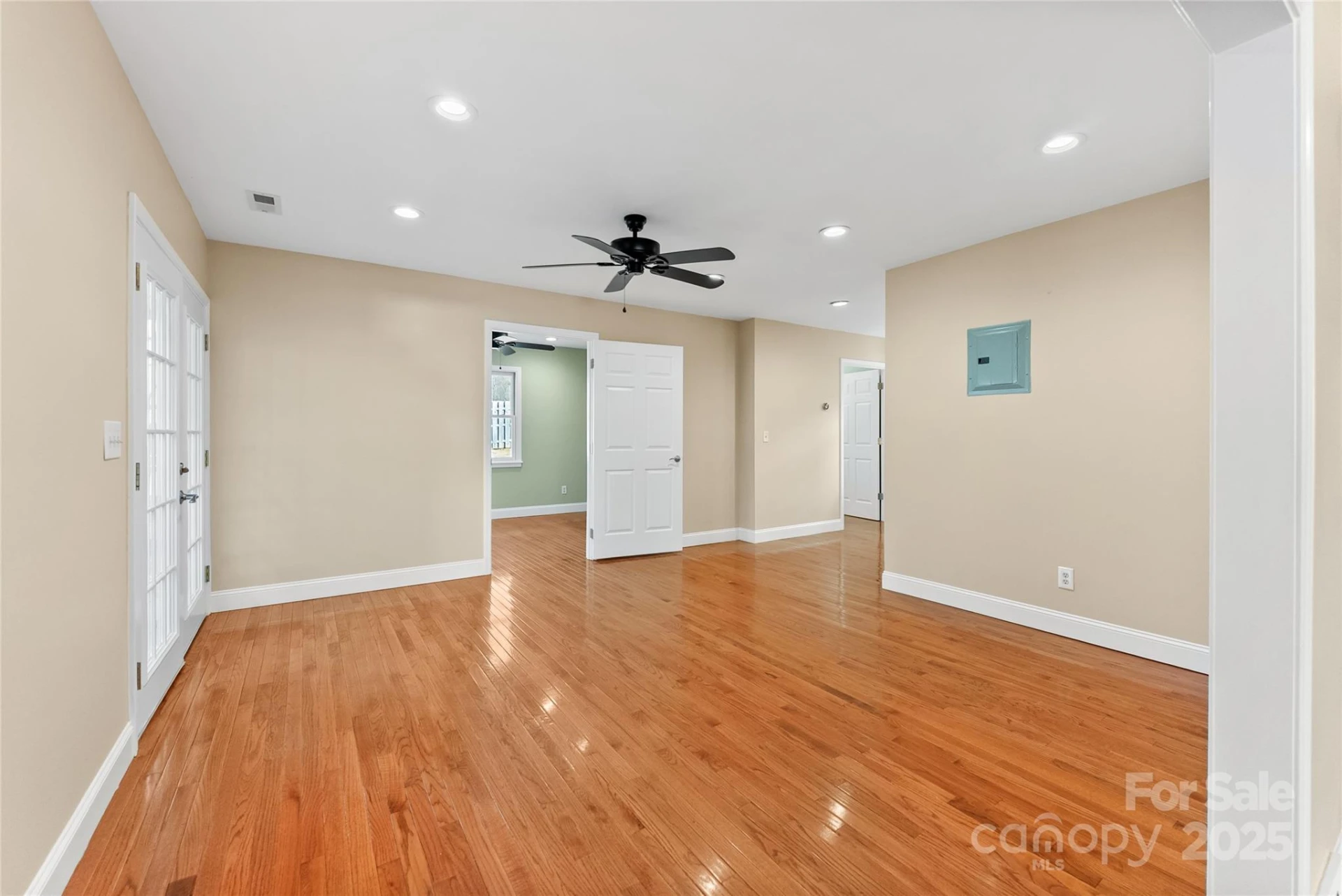 32 Southwicke Drive - Photo 28