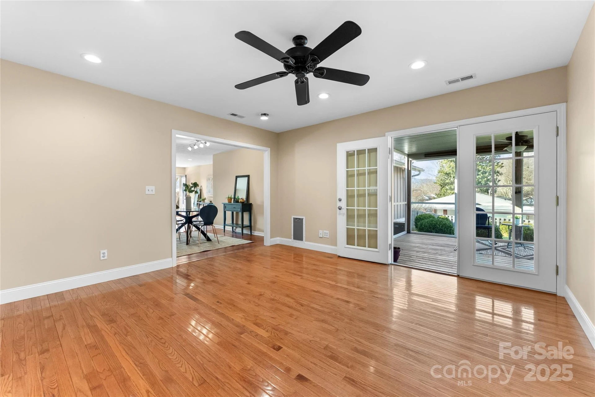 32 Southwicke Drive - Photo 34