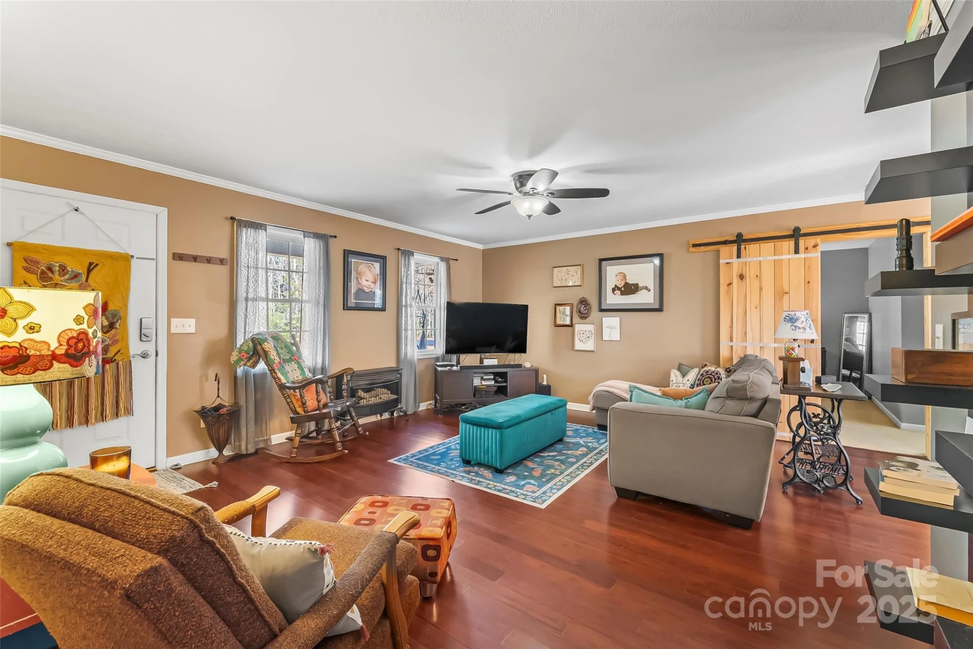 2765 Hollybrook Lane - Photo 6