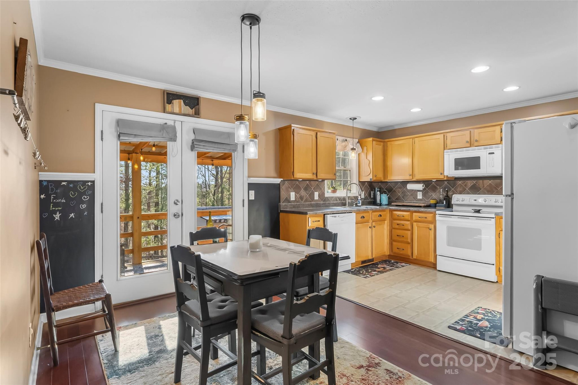 2765 Hollybrook Lane - Photo 8