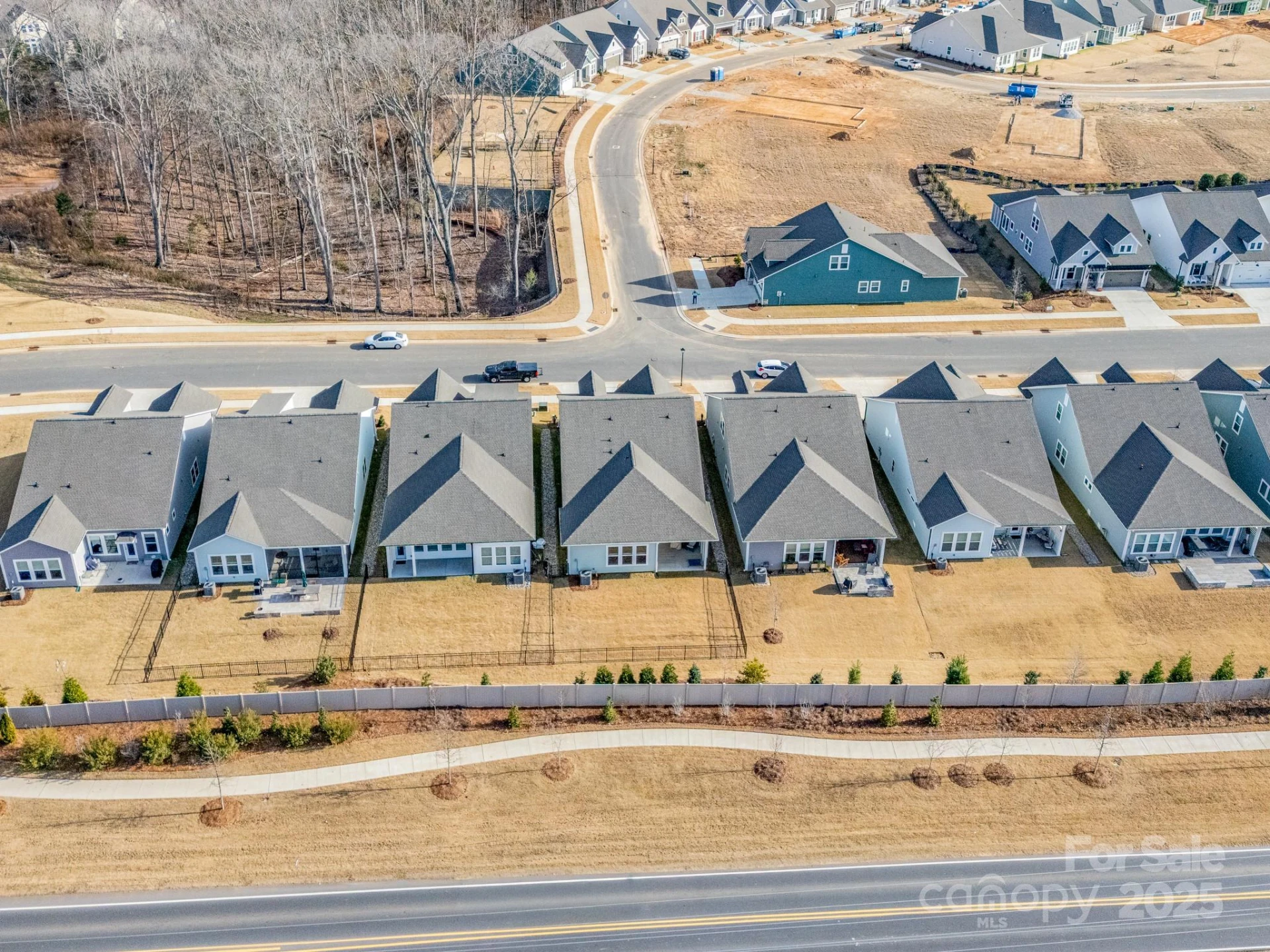 1038 Idyllic Lane - Photo 32