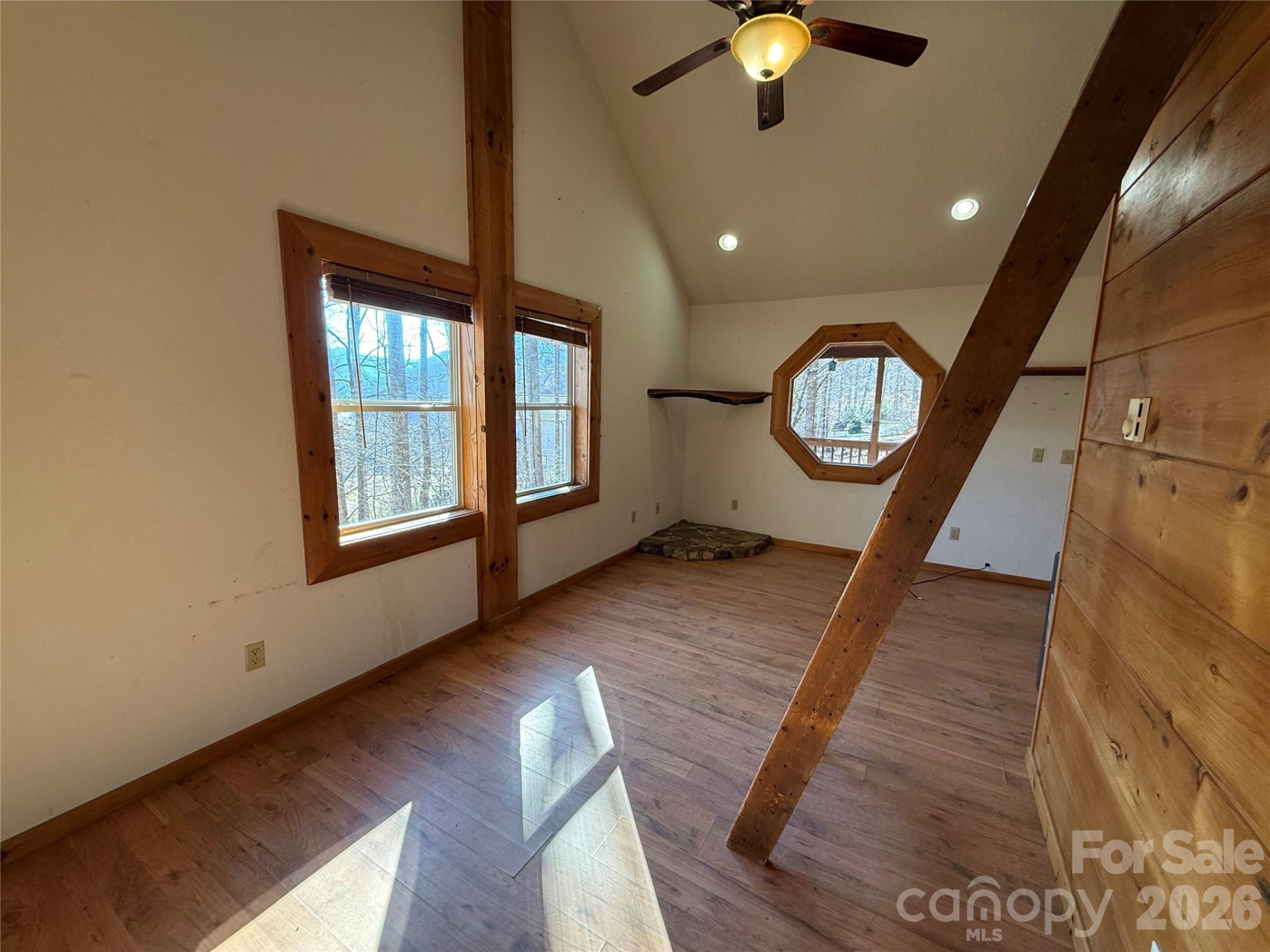 39 Honeysuckle Lane - Photo 6