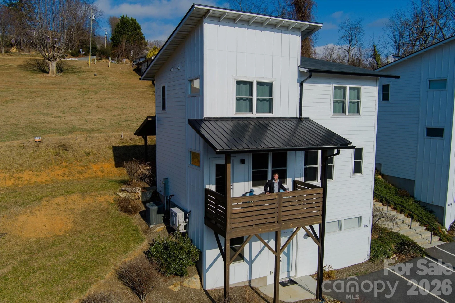 1057, 1061, 1063 Riverside Drive - Photo 5