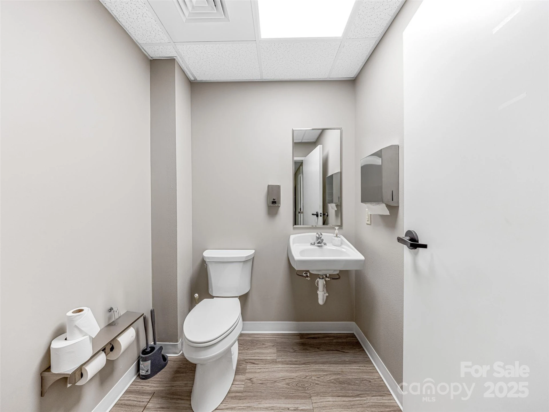 800 Beverly Hanks Center - Photo 22