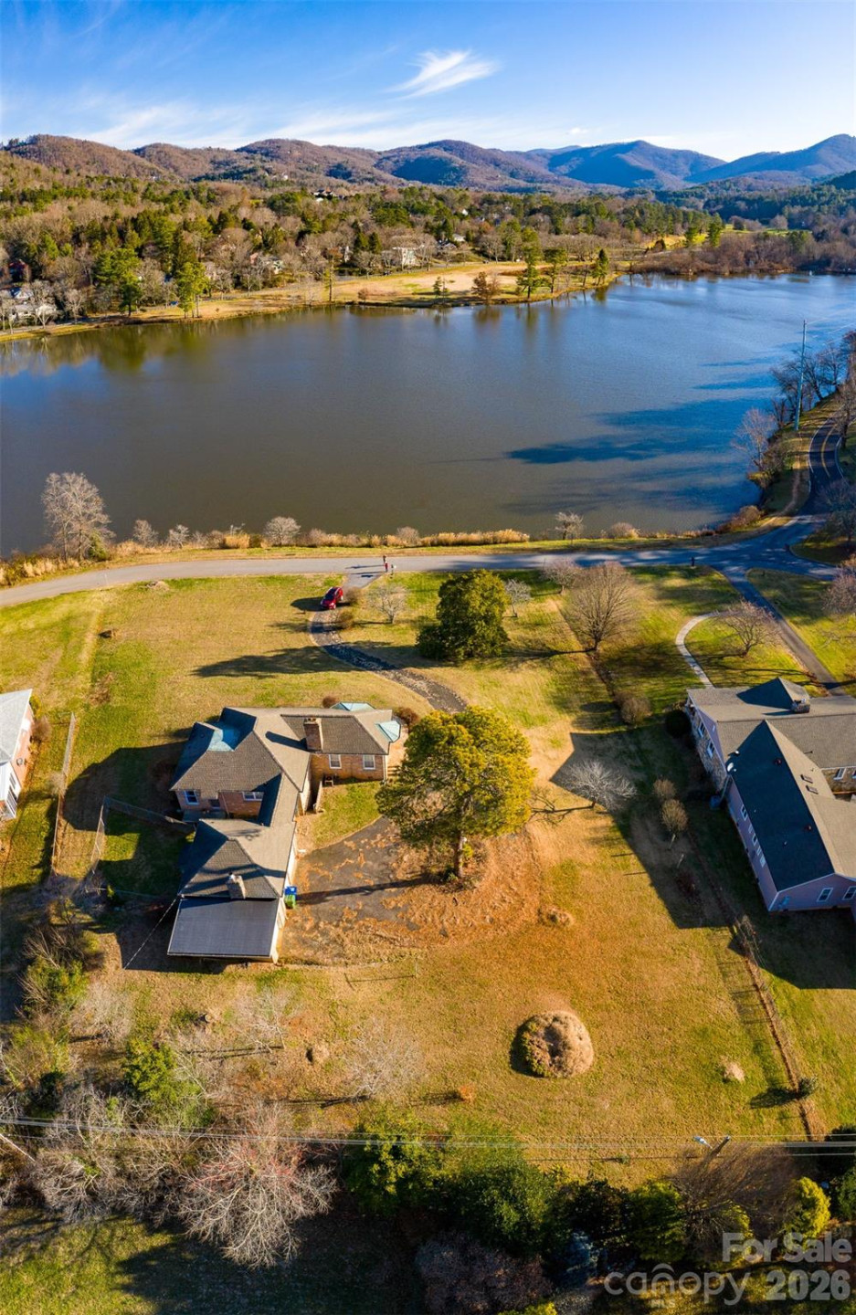 21 Edgewater Lane - Photo 2