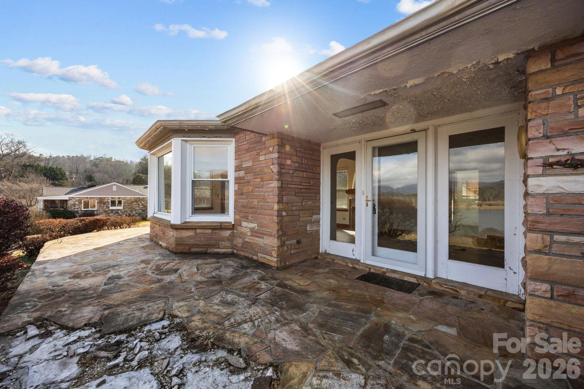 21 Edgewater Lane - Photo 8