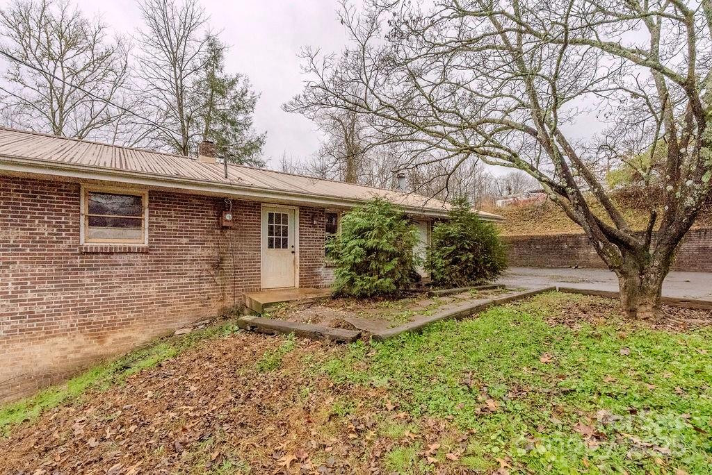 170 Clifton Avenue - Photo 2