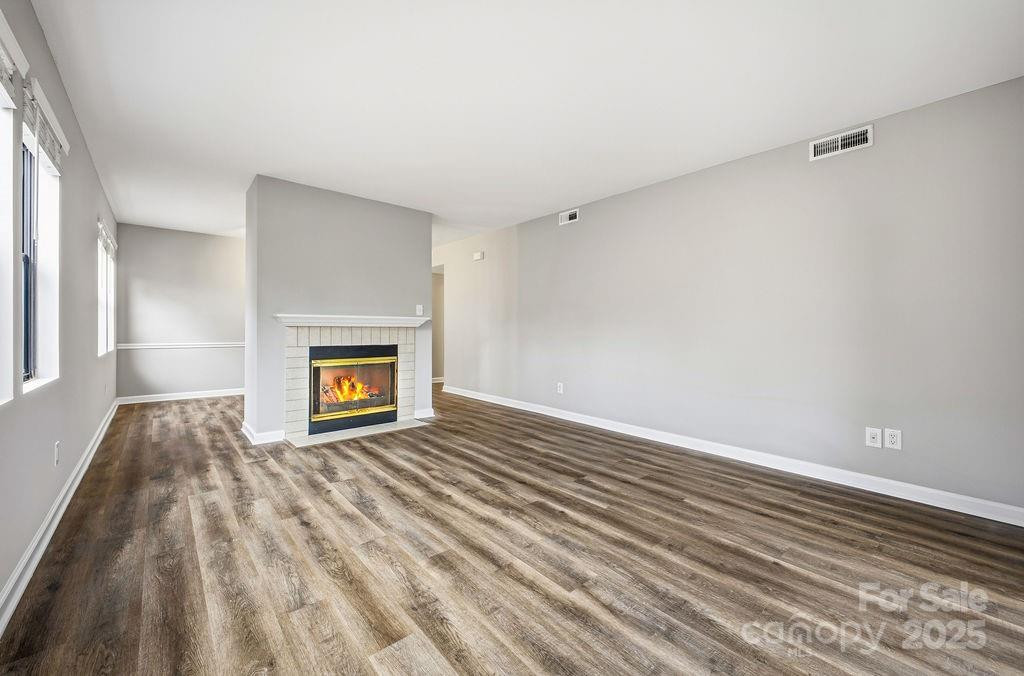 1605 Abbey Circle - Photo 14