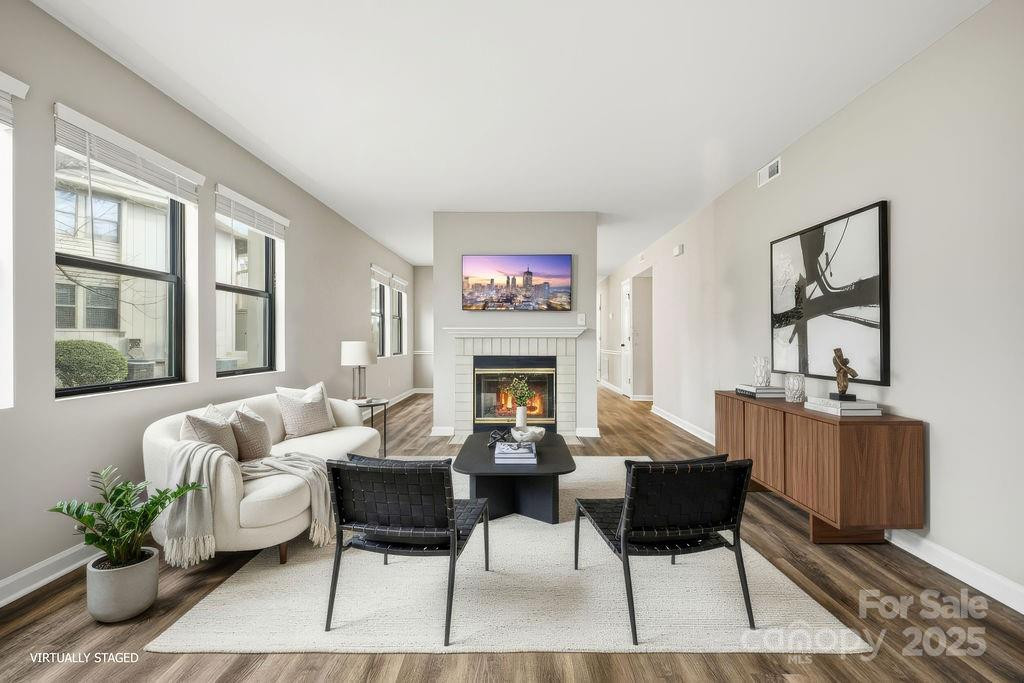 1605 Abbey Circle - Photo 3