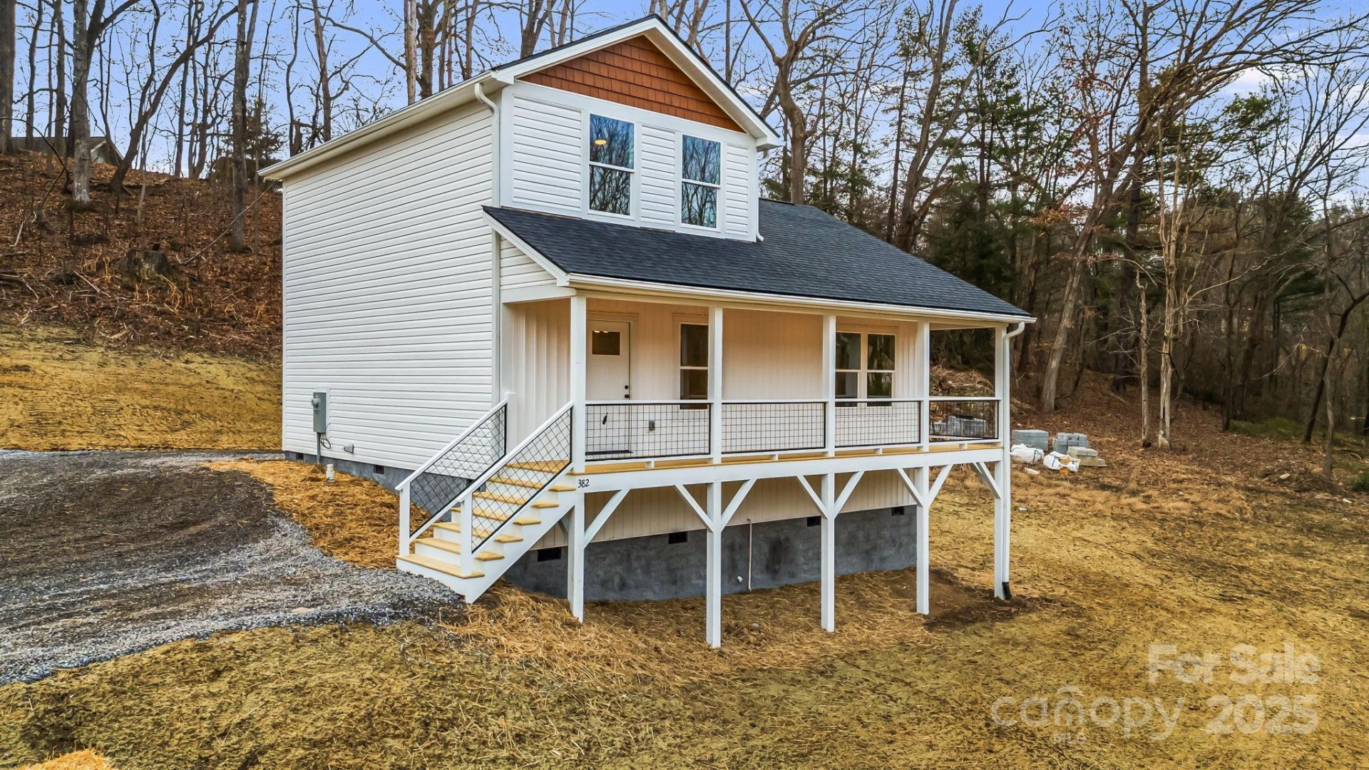 382 Holtzclaw Street - Photo 2