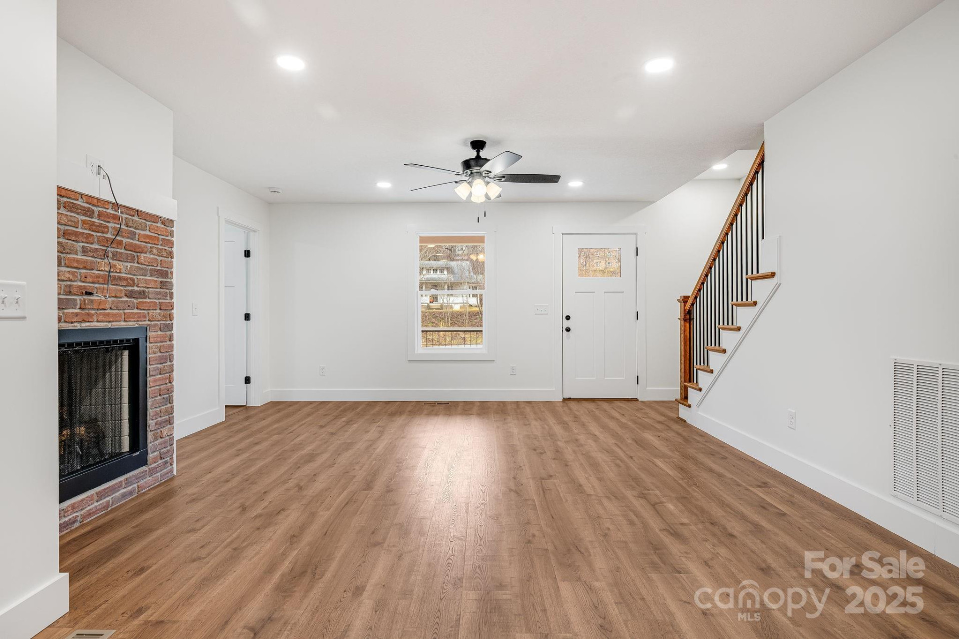382 Holtzclaw Street - Photo 12