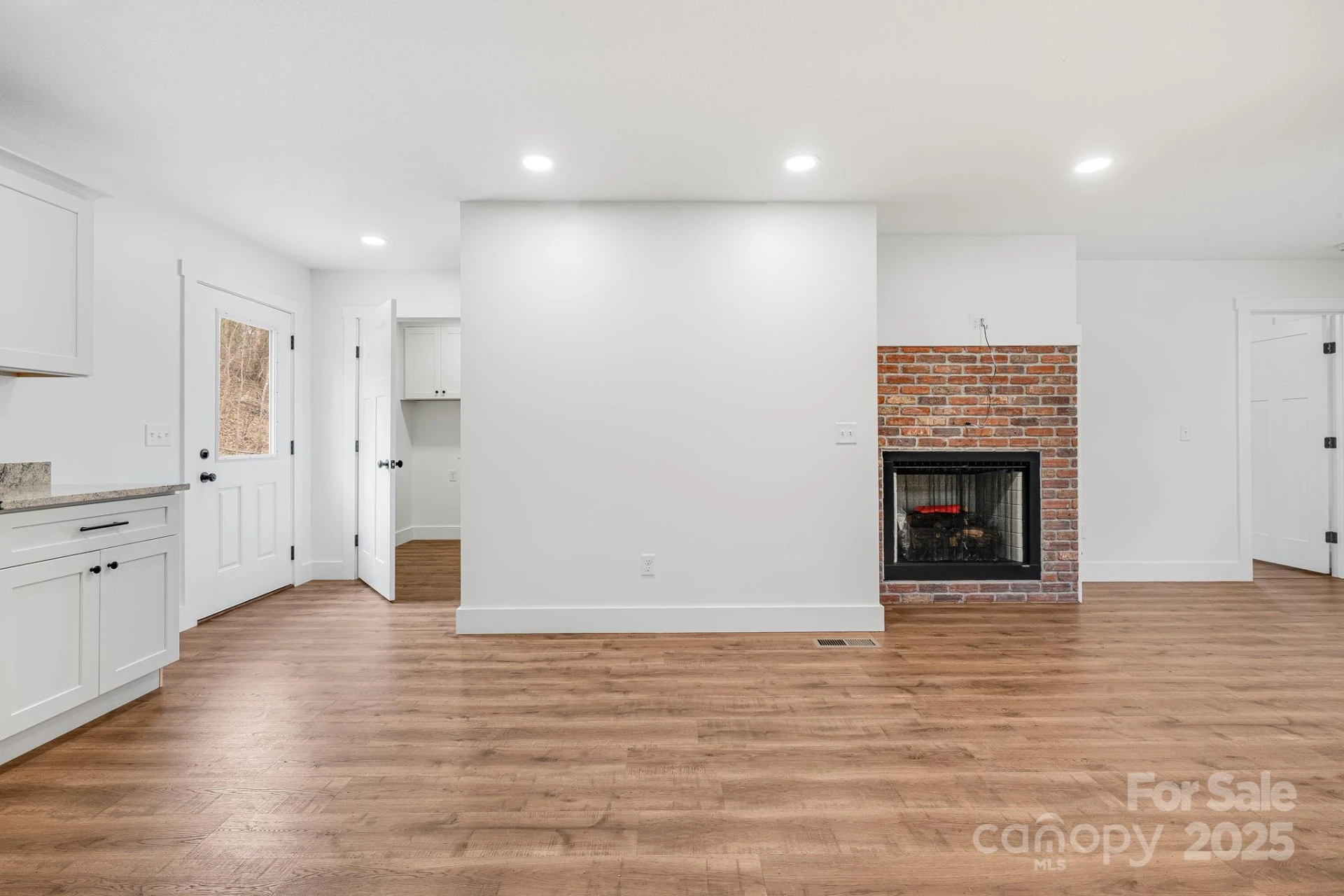 382 Holtzclaw Street - Photo 13