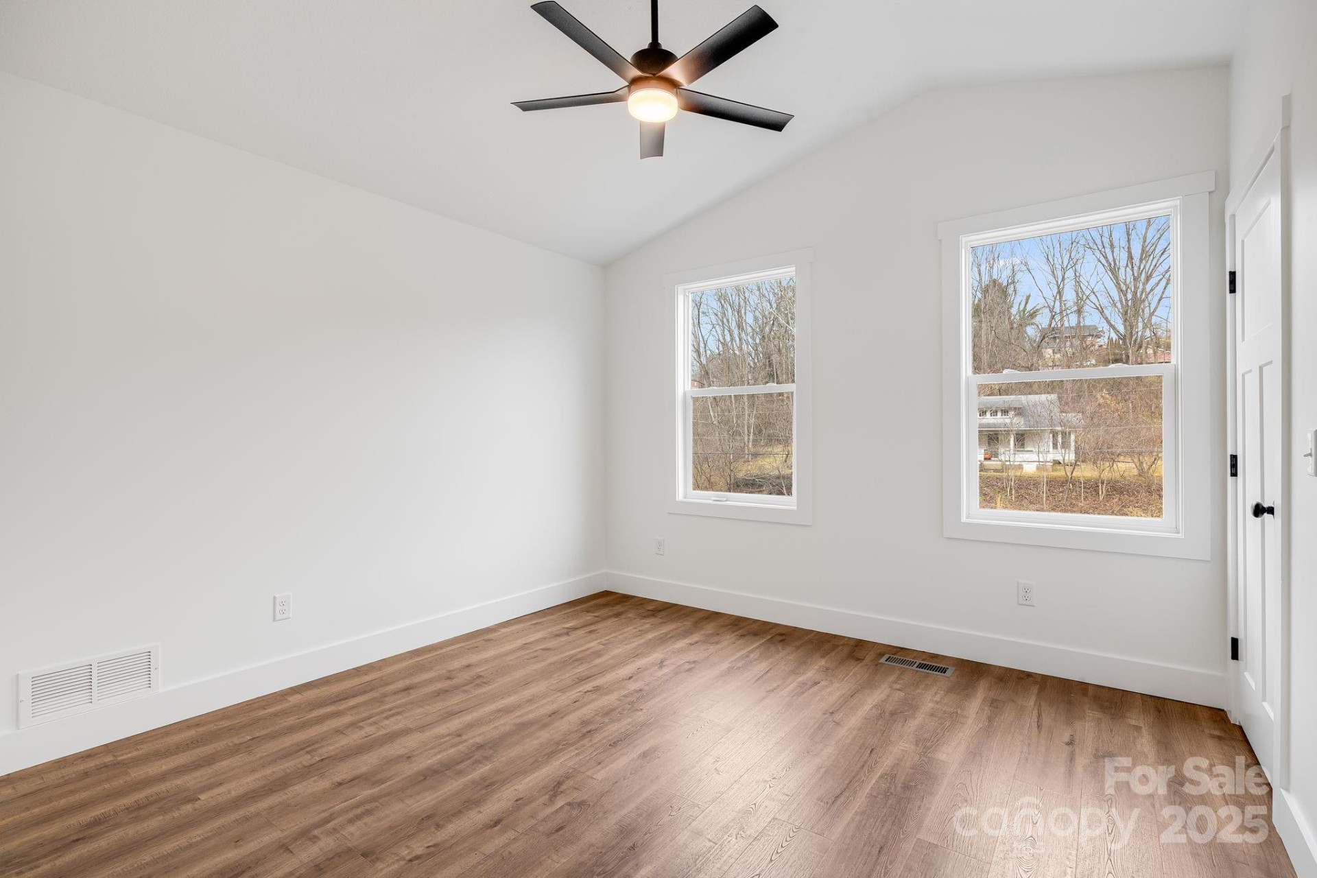 382 Holtzclaw Street - Photo 27