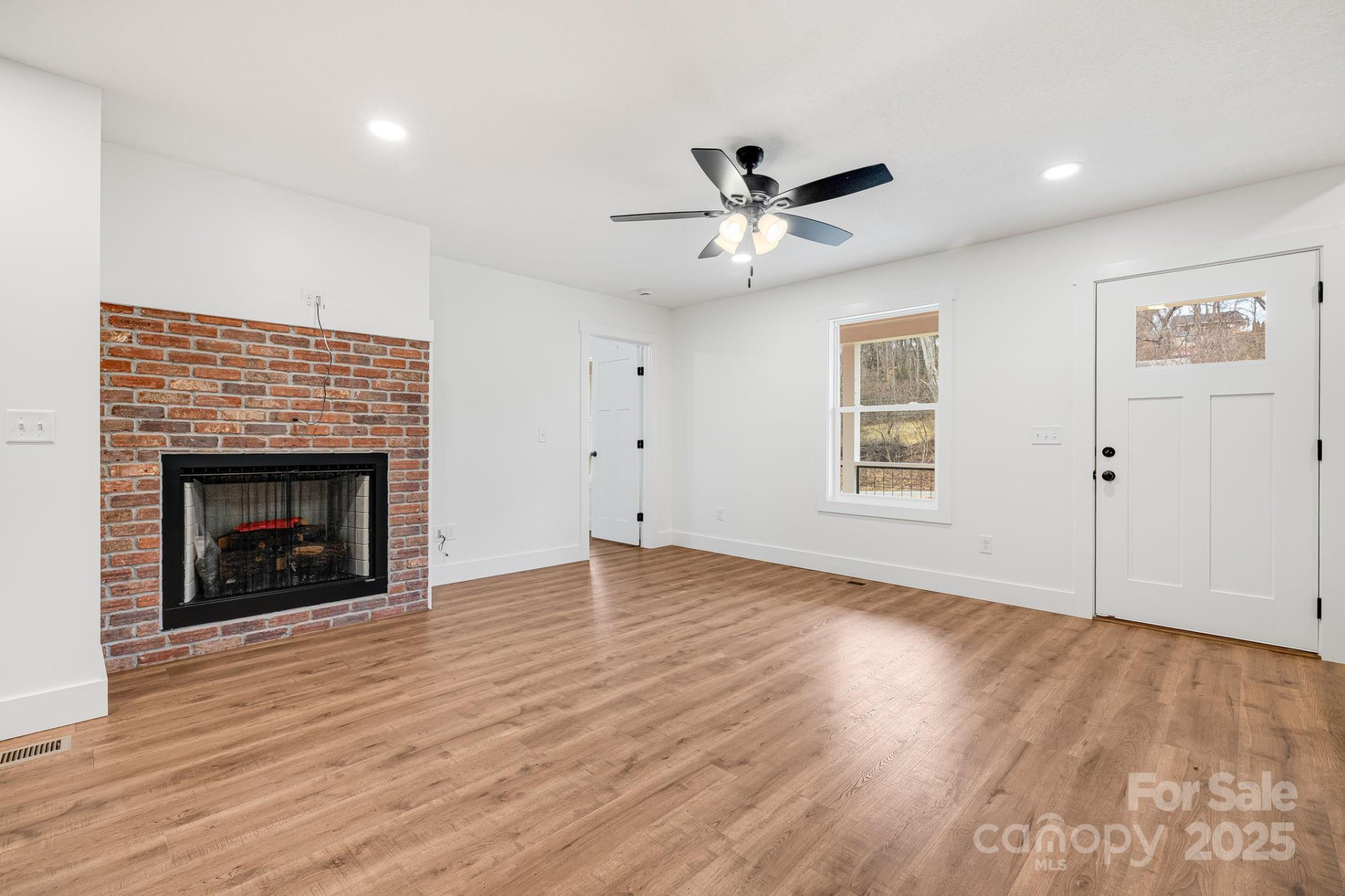 382 Holtzclaw Street - Photo 10