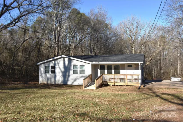 2823 JT Posse Drive, Claremont, NC, 28610