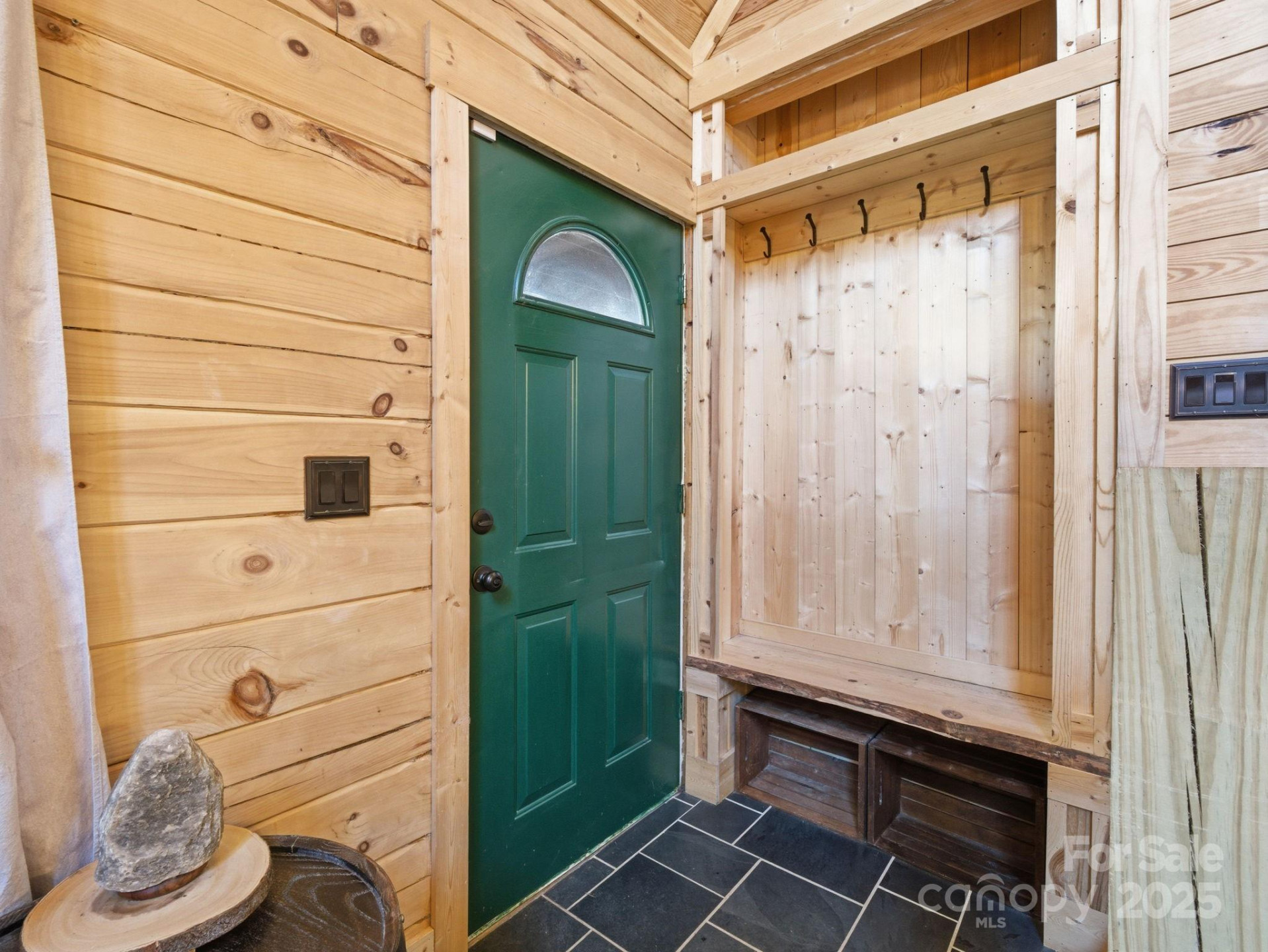 132 Grandview Drive - Photo 4