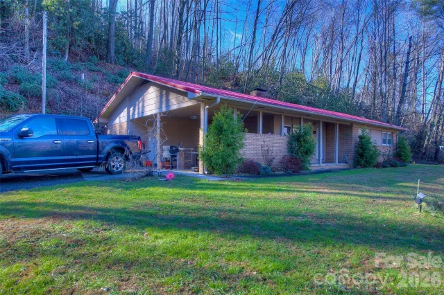 583 Deer Park Lake Road
