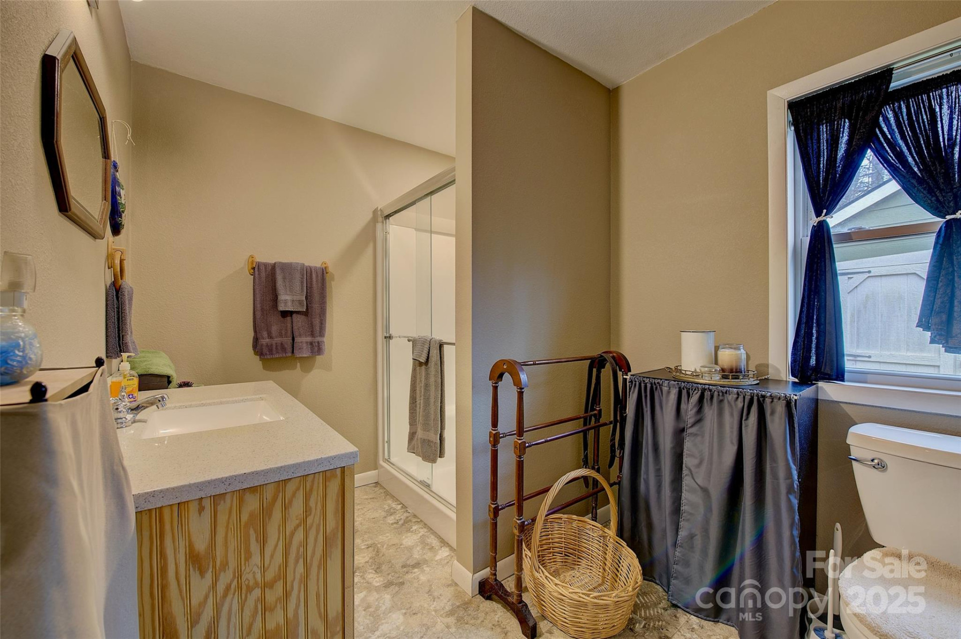 583 Deer Park Lake Road - Photo 11