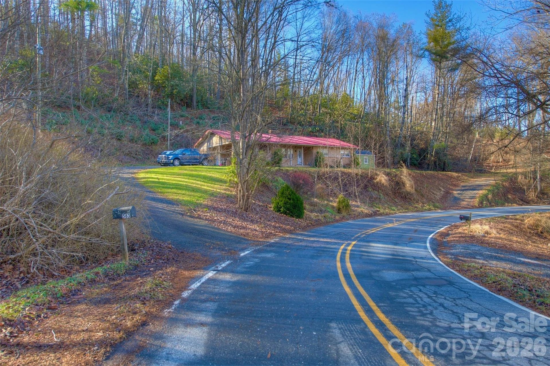 583 Deer Park Lake Road - Photo 33