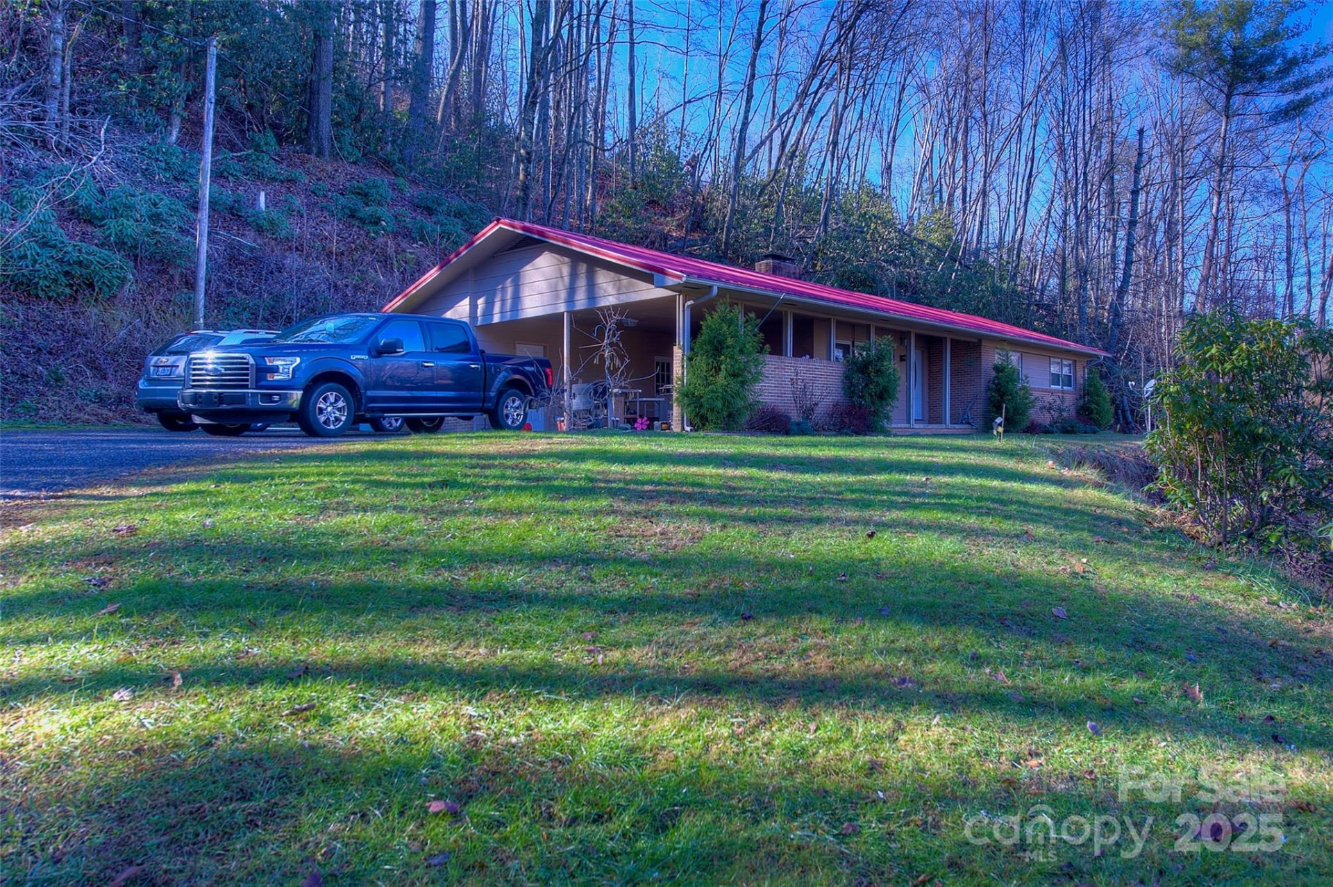 583 Deer Park Lake Road - Photo 18