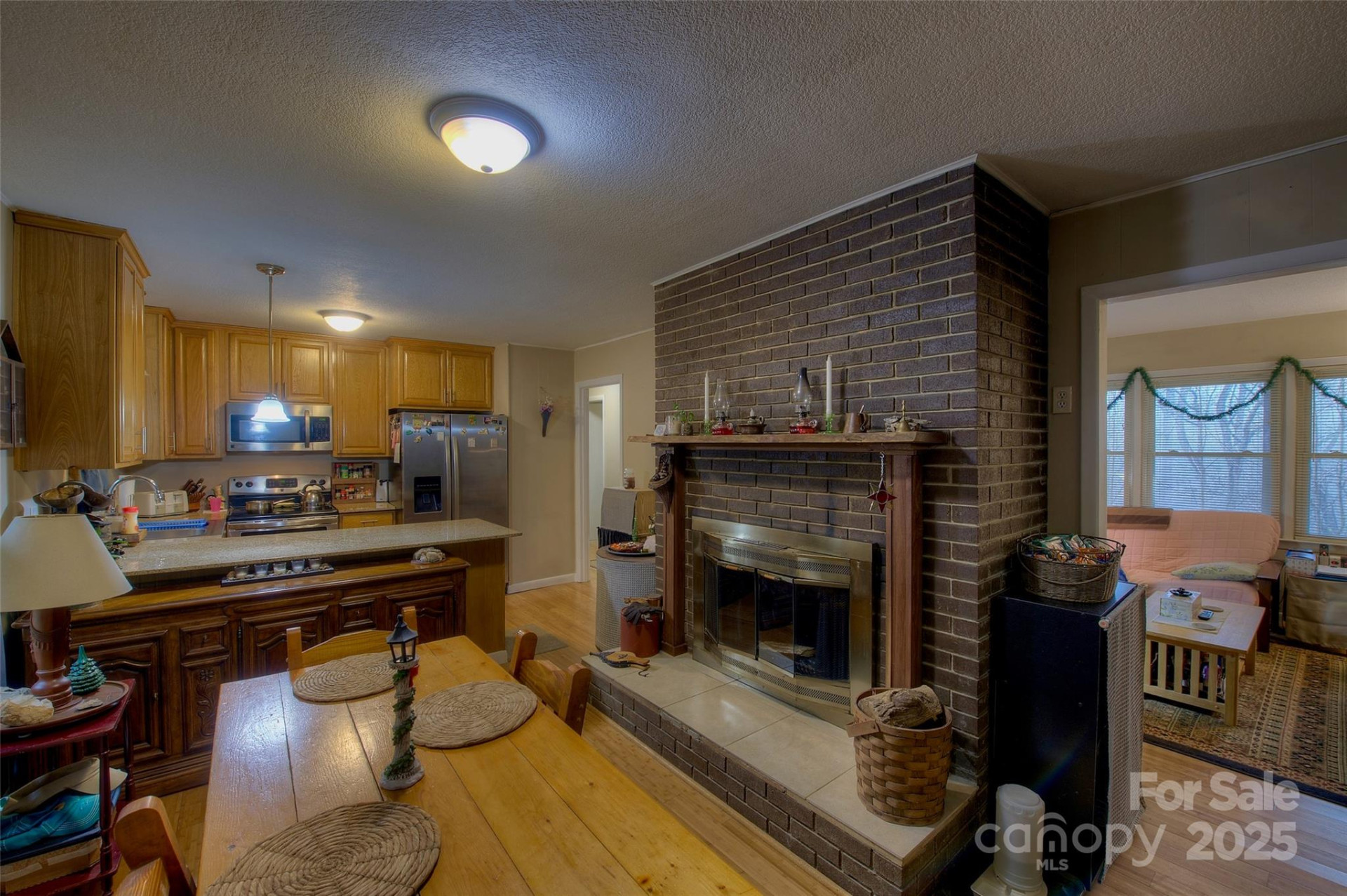 583 Deer Park Lake Road - Photo 4