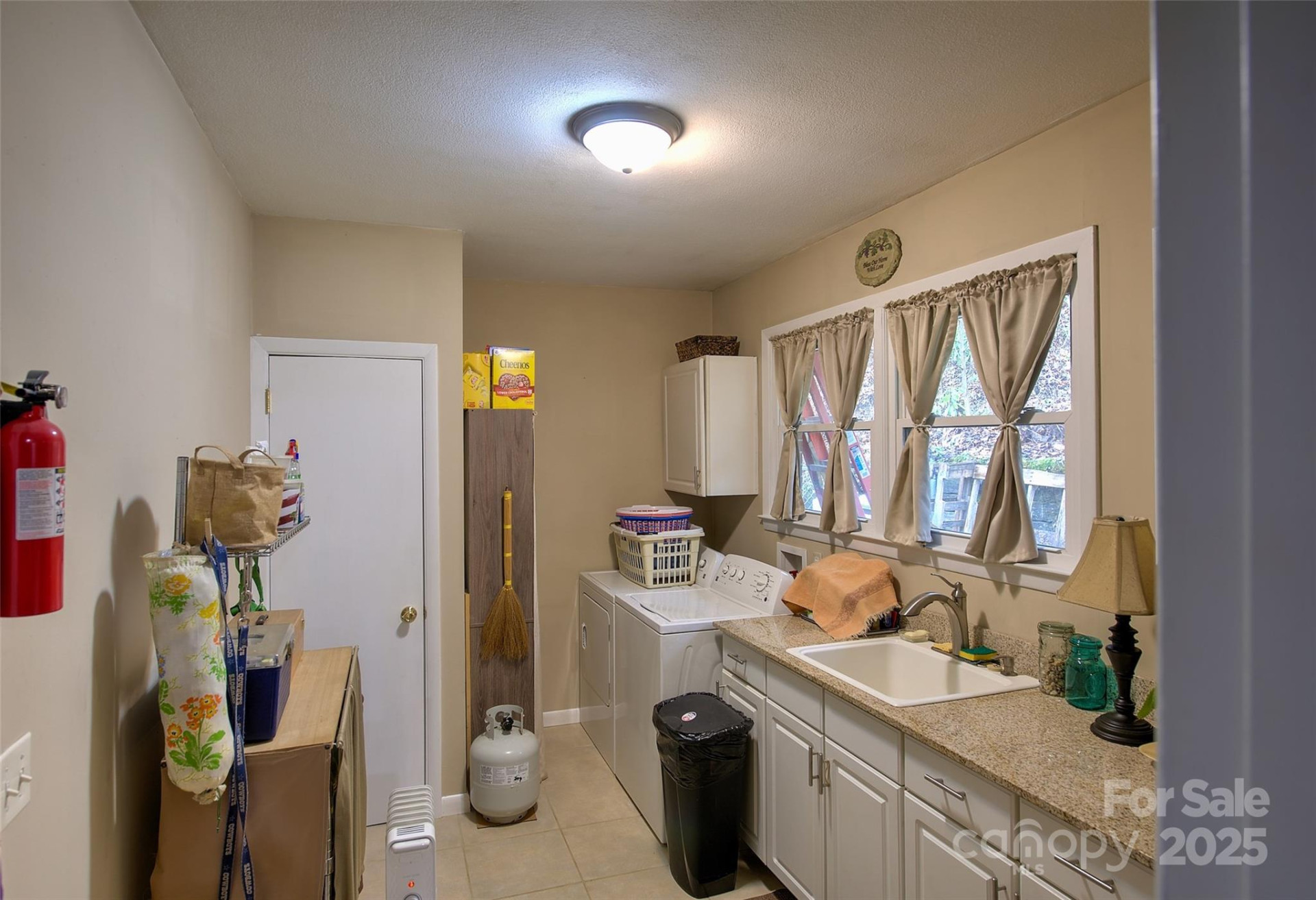 583 Deer Park Lake Road - Photo 7