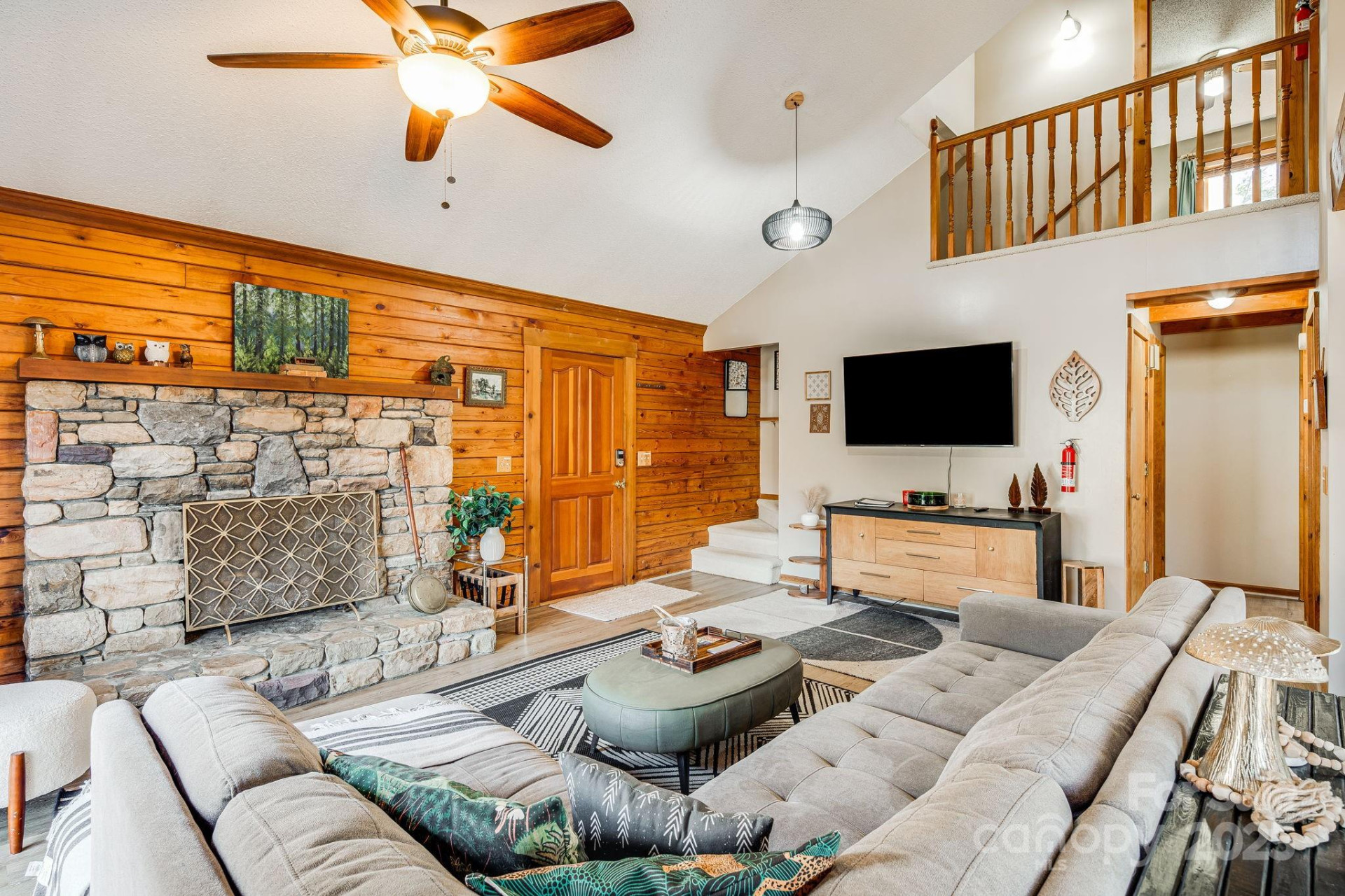 1 Lynnette Drive - Photo 3