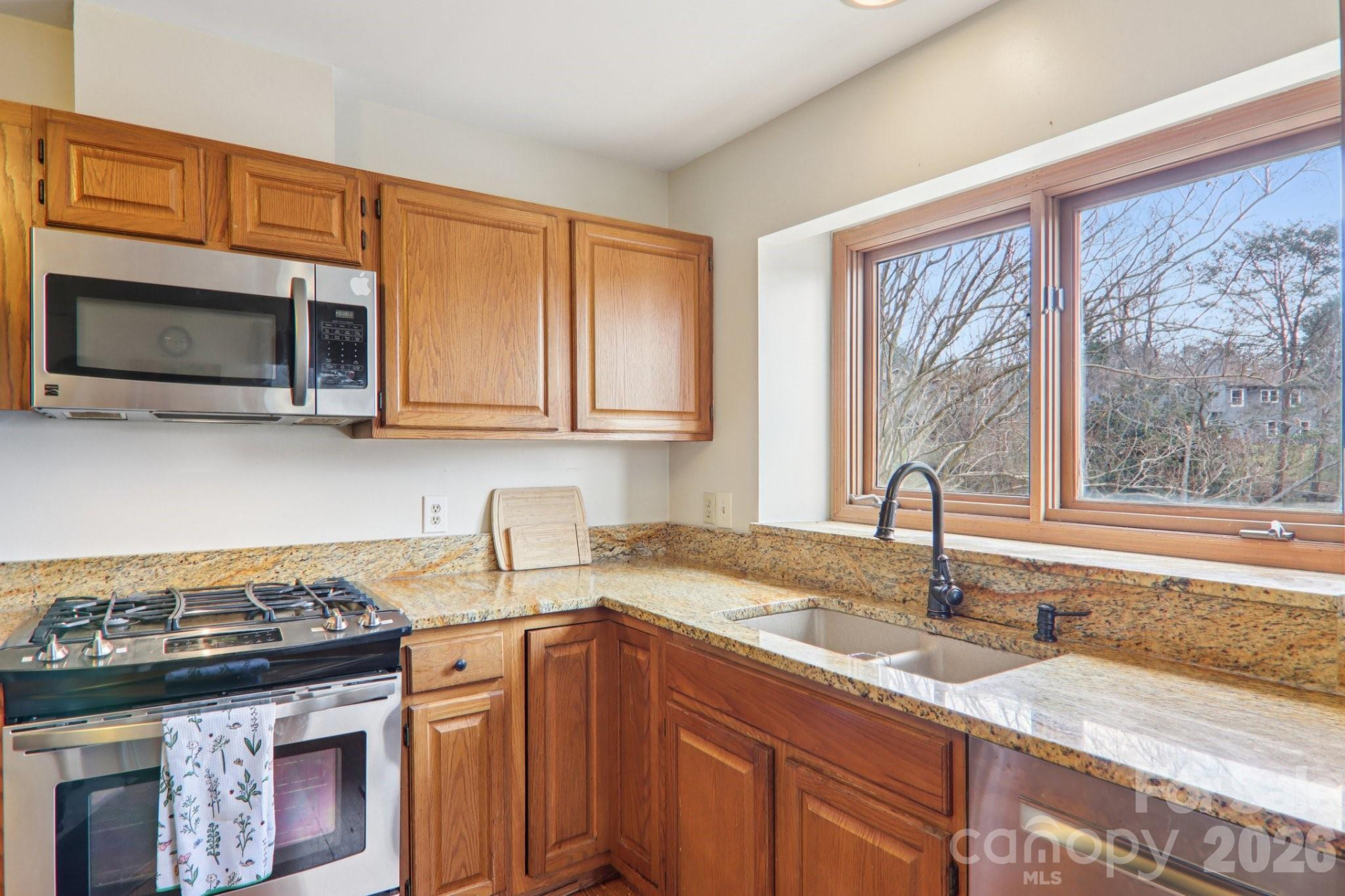 5 Hedgerose Court #A - Photo 6