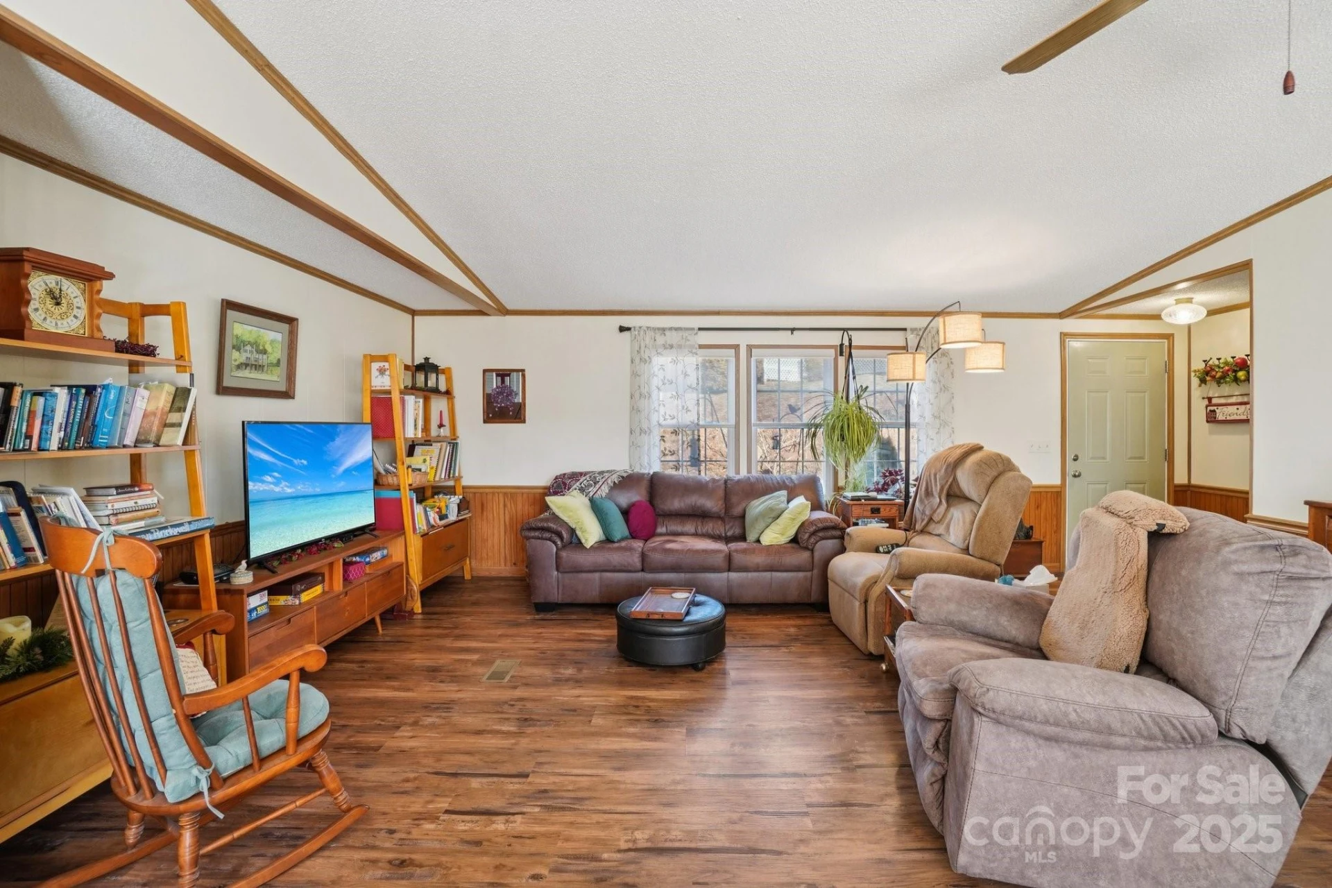 204 Cranbrook Circle - Photo 11