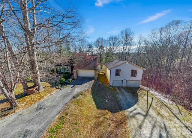 40 Country Bear Lane