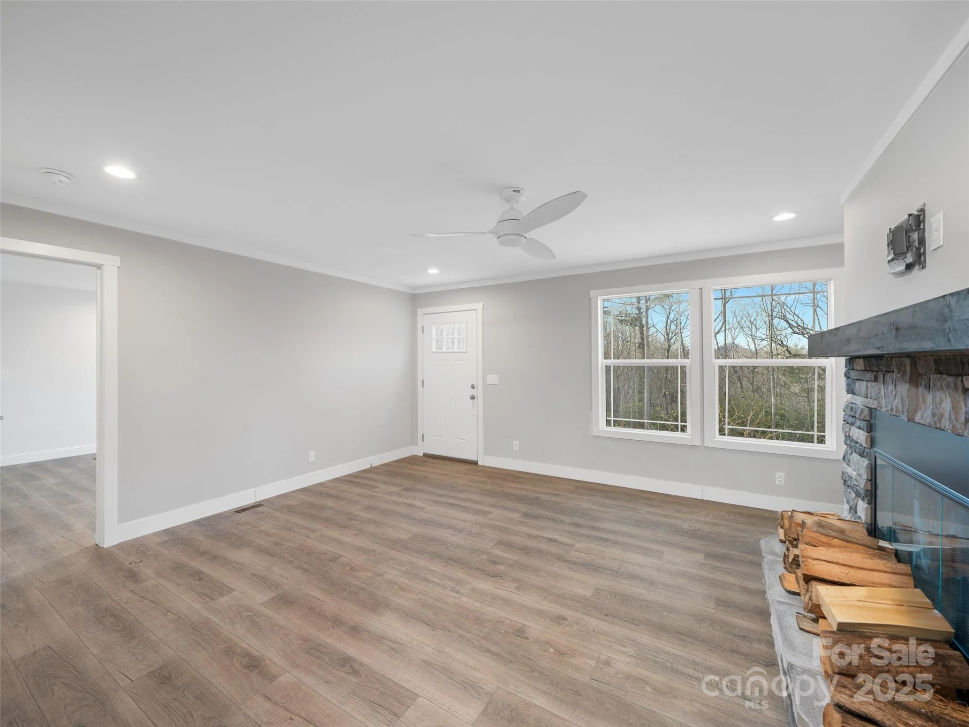 92 Jarrett Drive - Photo 3