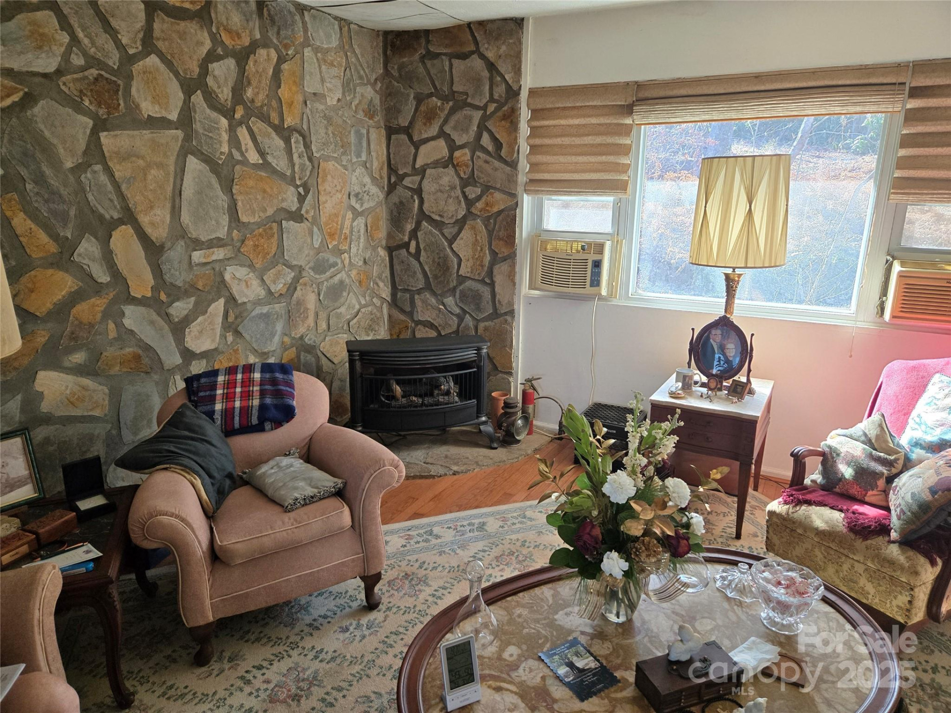 211 Holly Mountain Lane - Photo 4