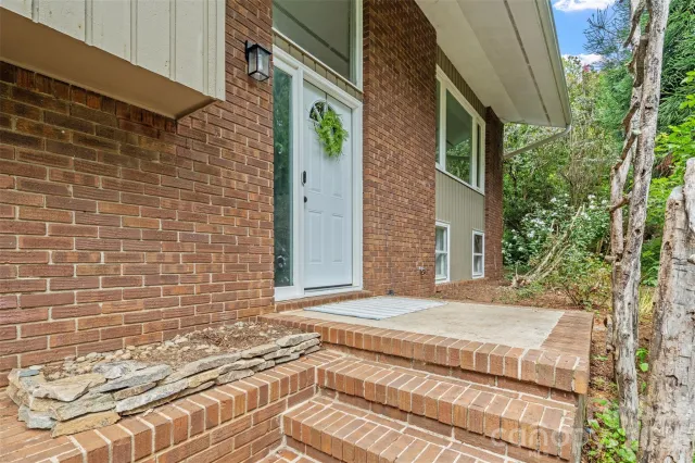 15 Beaverdam Court