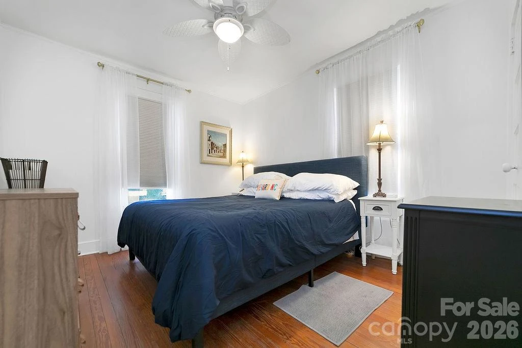 44 Oaklawn Avenue - Photo 17