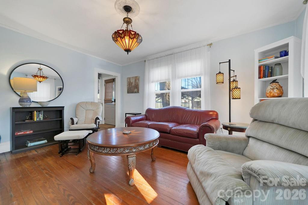 44 Oaklawn Avenue - Photo 5