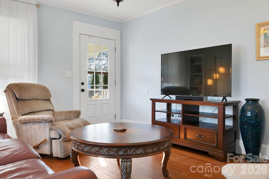 44 Oaklawn Avenue - Photo 6