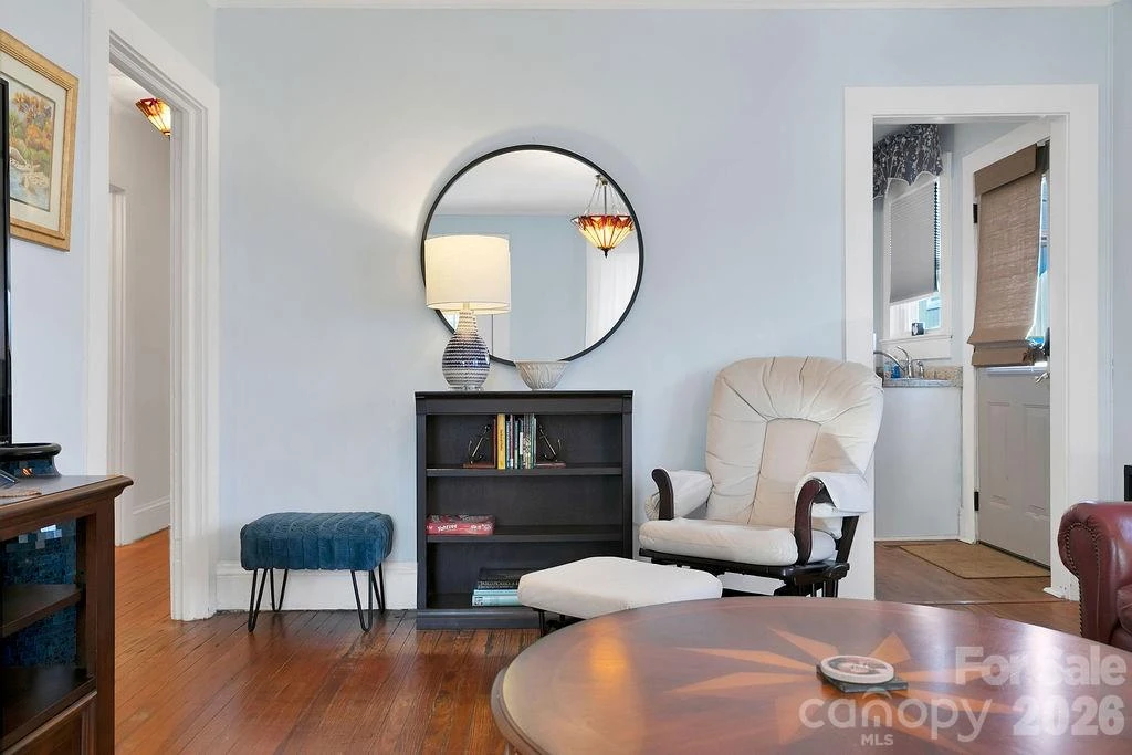 44 Oaklawn Avenue - Photo 10