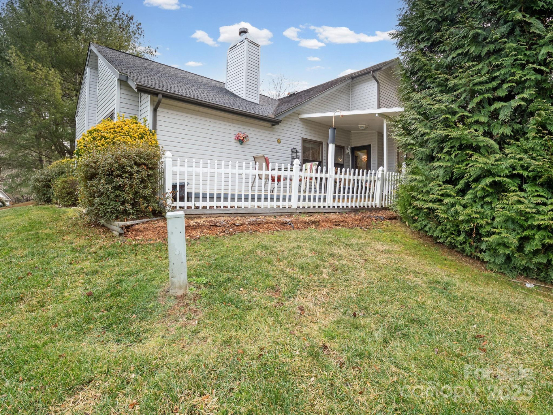 112 Cimarron Drive - Photo 3