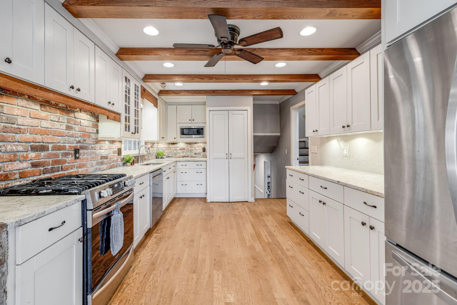 203 Davis Mountain Road - Photo 5