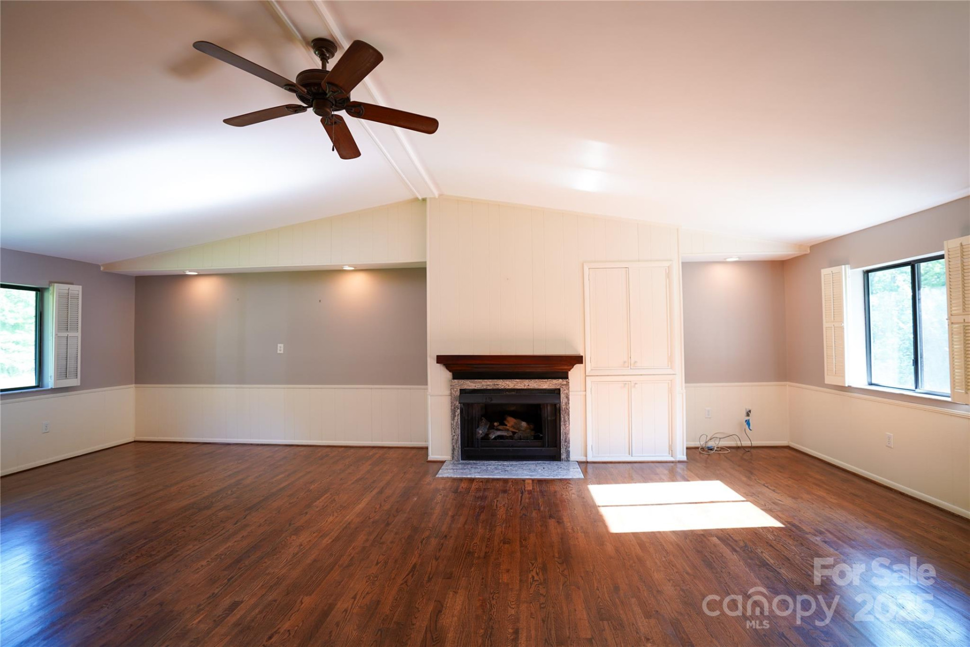 262 Rooster Cove - Photo 2