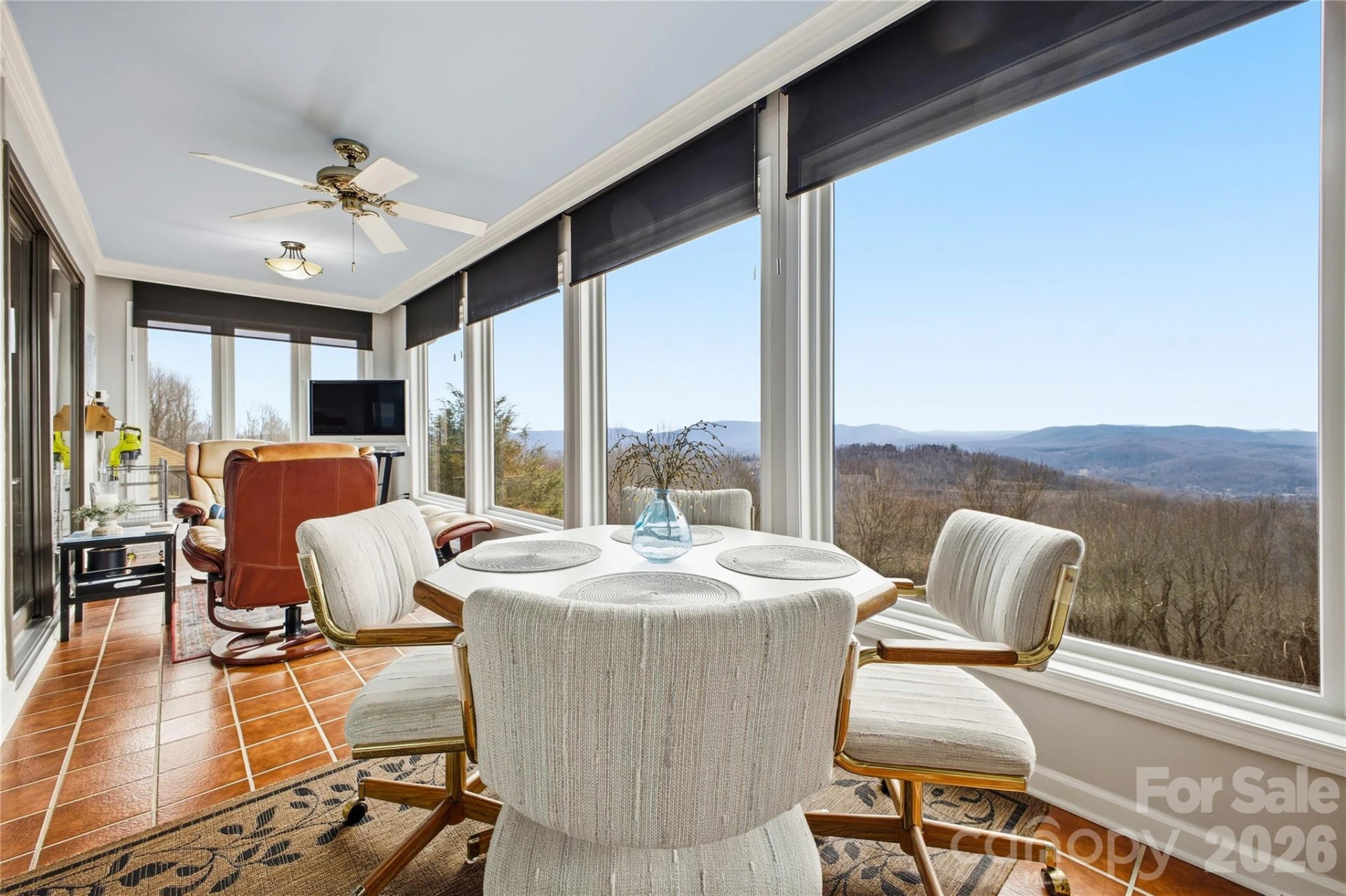 1403 Fleetwood Plaza - Photo 2