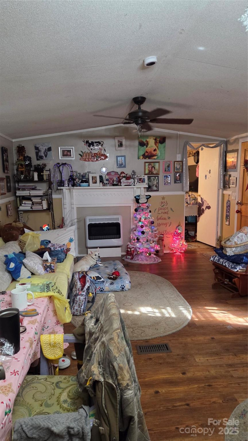 17 Shena Drive - Photo 4
