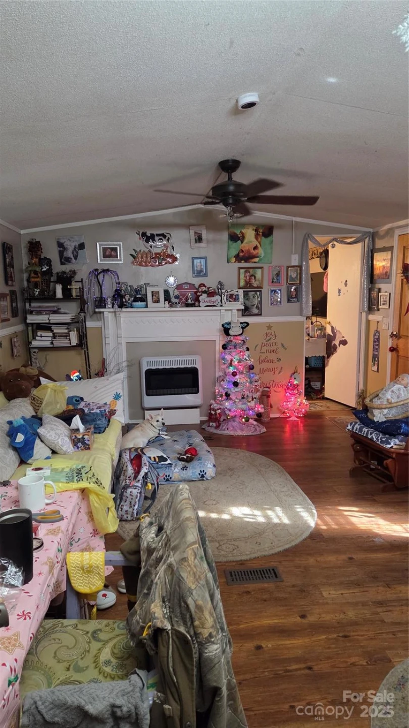 17 Shena Drive - Photo 4