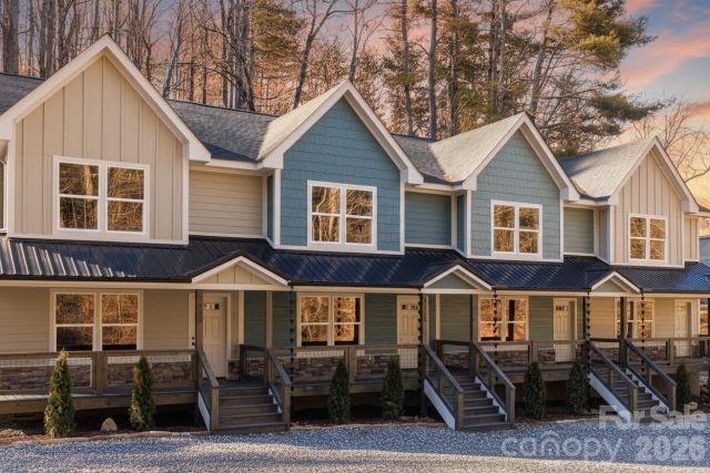 328 Bowditch Street, Burnsville, NC, 28714