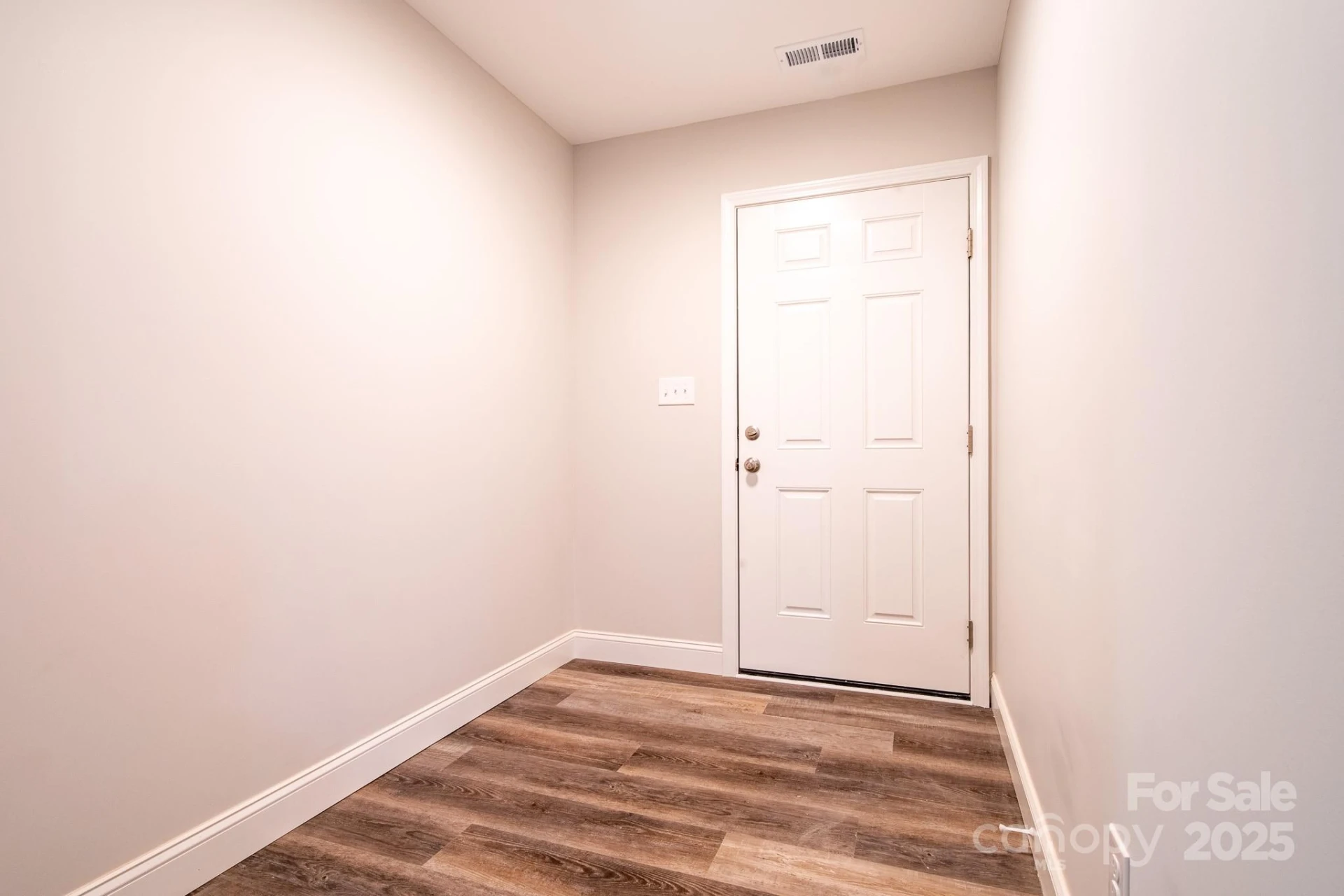 7315 Rhodhiss Road - Photo 10