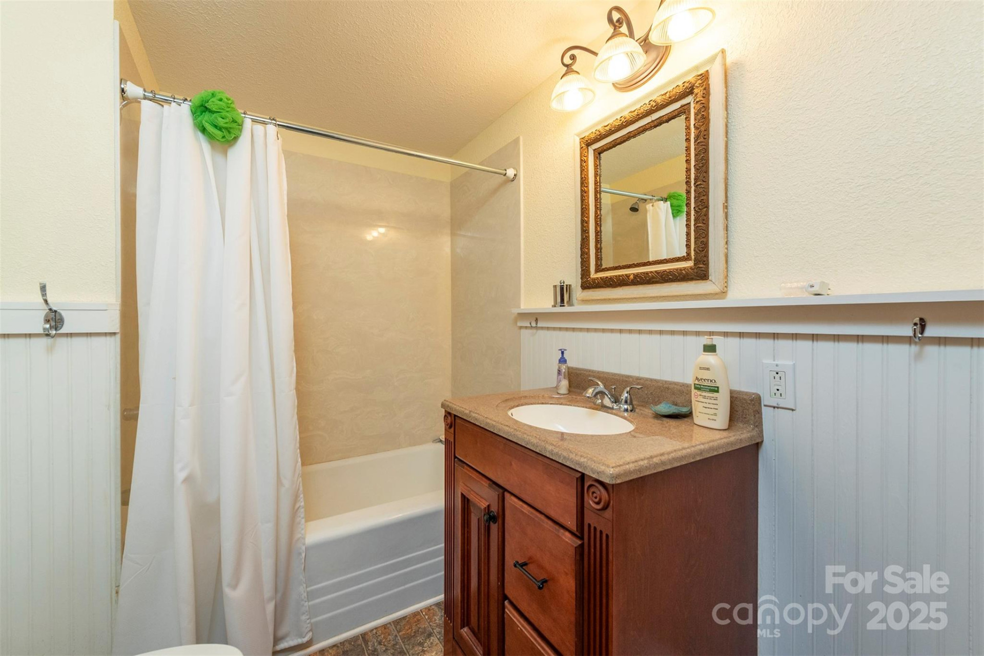 380 Buttercup Lane - Photo 43