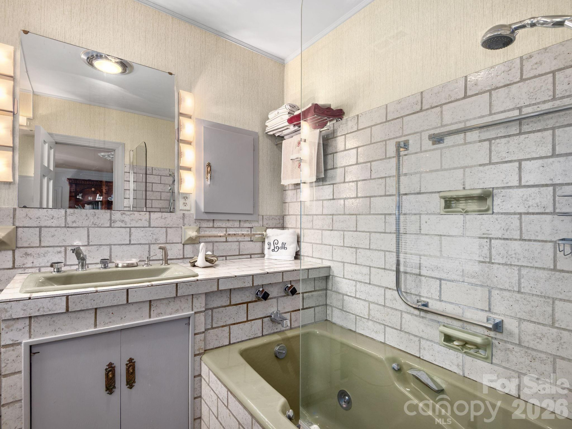 185 Macon Avenue #10B - Photo 29