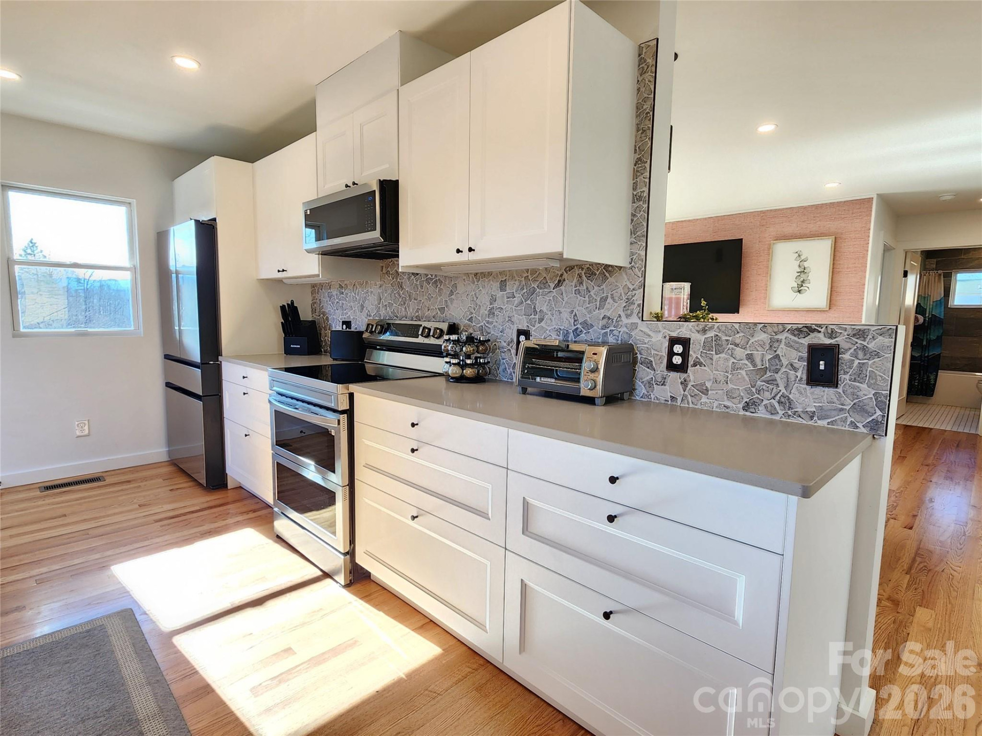 113 Hillside Street - Photo 14