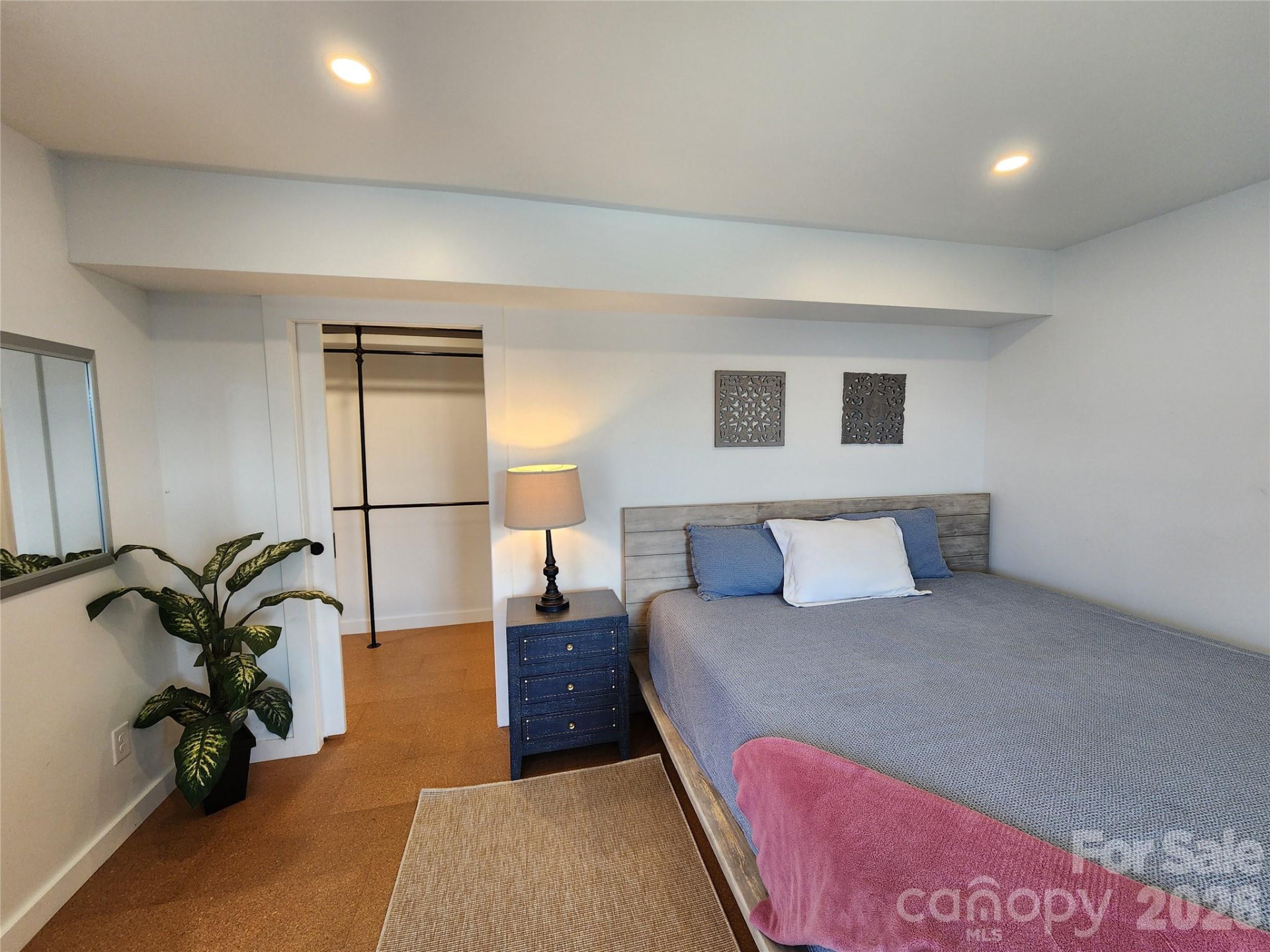 113 Hillside Street - Photo 34