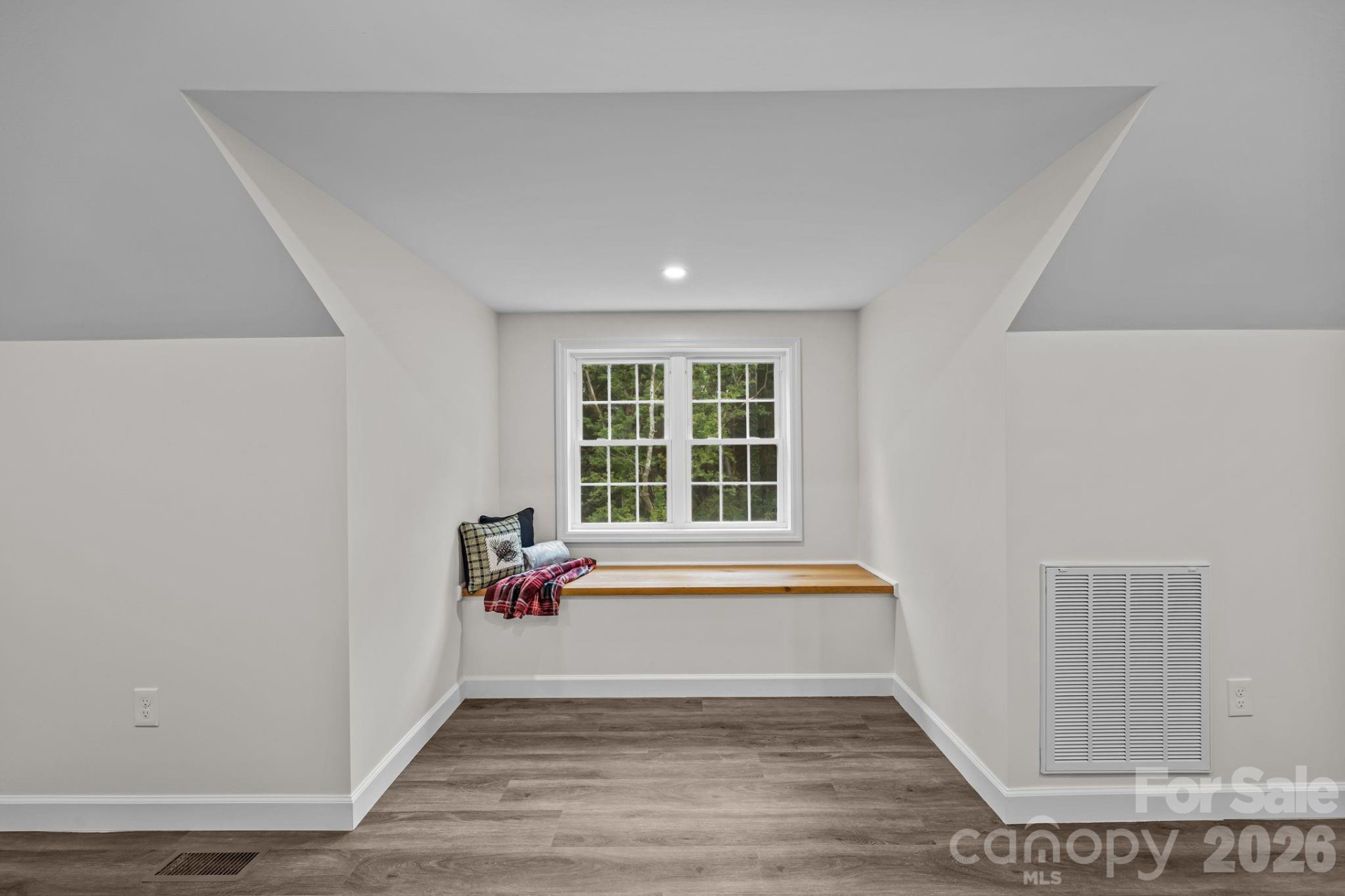 215 McCoy Cove - Photo 67